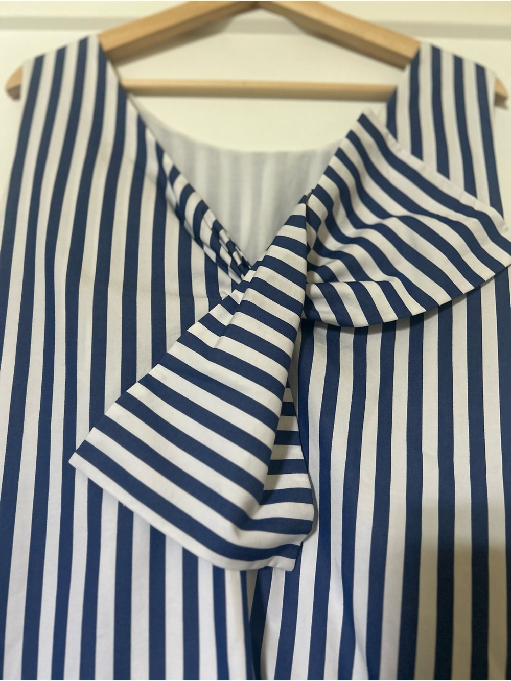 Vineyard Vines, Beachcomber Stripe Bow Back Dress, Size 14, Blue / White - Picture 4 of 7
